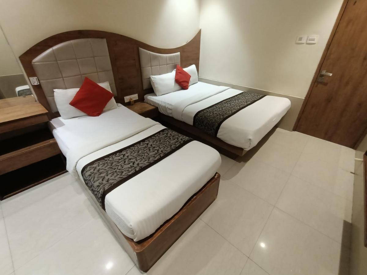 Fabhotel Regal Inn Mumbai  Buitenkant foto