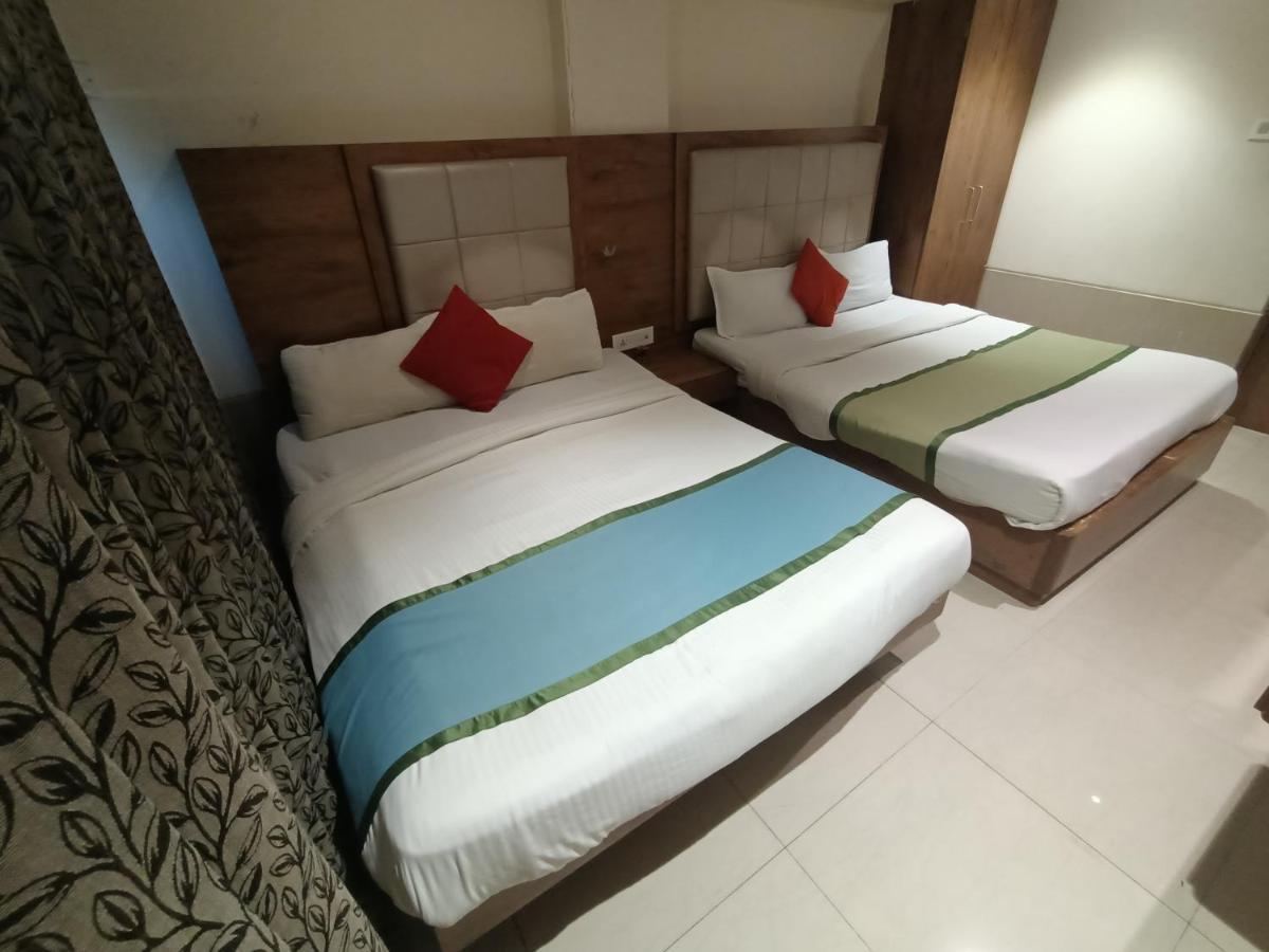 Fabhotel Regal Inn Mumbai  Buitenkant foto