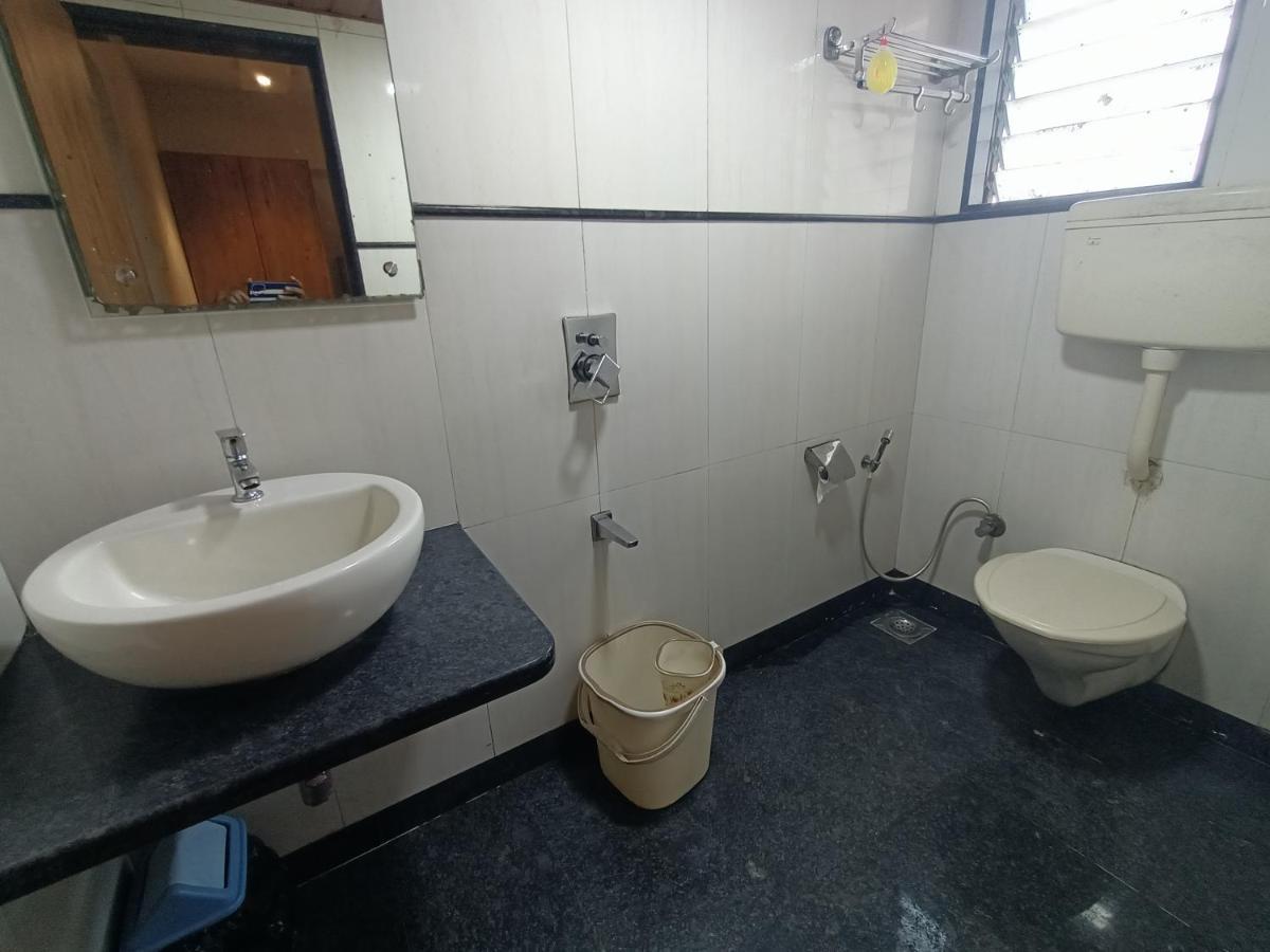 Fabhotel Regal Inn Mumbai  Buitenkant foto