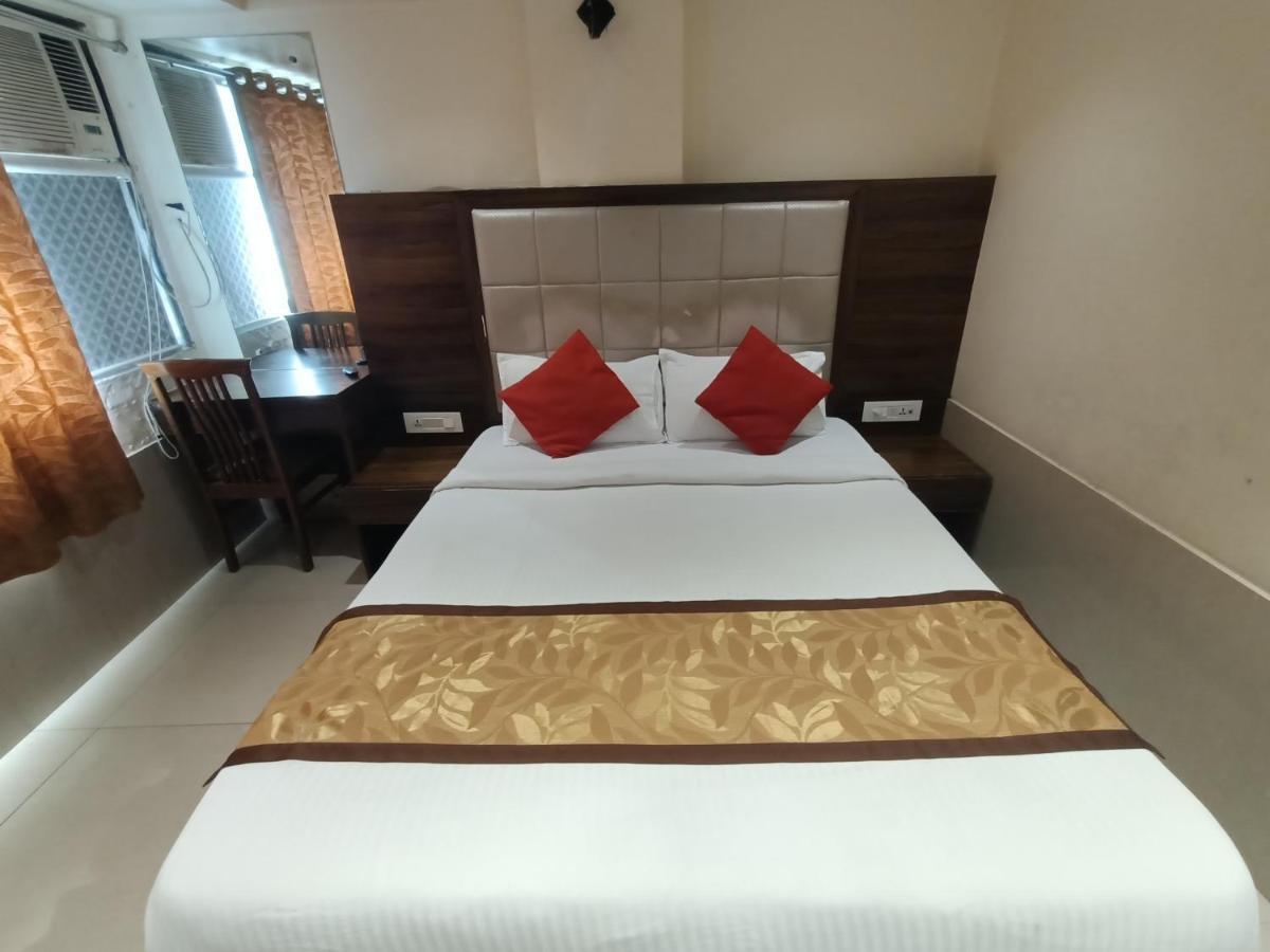 Fabhotel Regal Inn Mumbai  Buitenkant foto