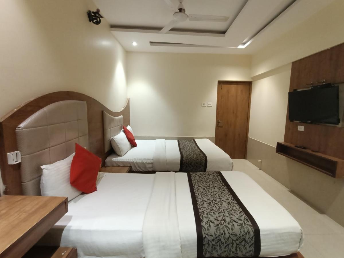 Fabhotel Regal Inn Mumbai  Buitenkant foto