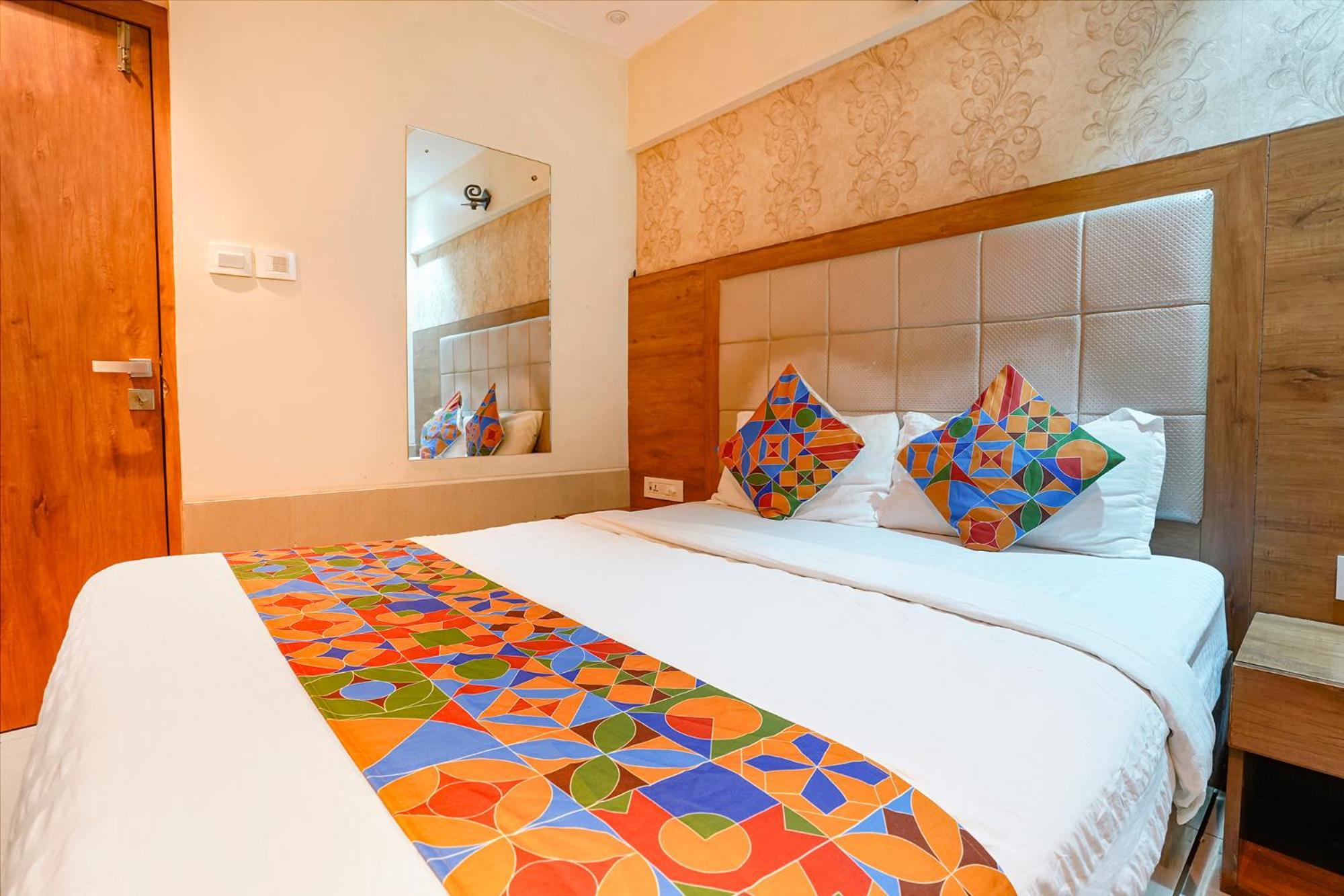 Fabhotel Regal Inn Mumbai  Buitenkant foto